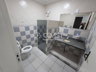 ALUGO CASA ESPAÇOSA COM 4 QUARTOS EM LOCALIZAÇÃO PRIVILEGIADA!