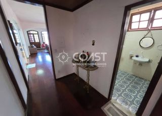 Vendo Casa Frente Mar com Vista Espetacular e Localização Privilegiada