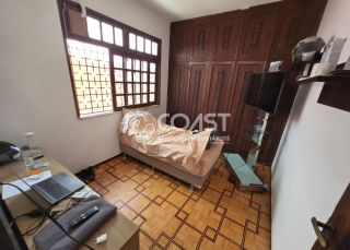 Vendo Casa Frente Mar com Vista Espetacular e Localização Privilegiada