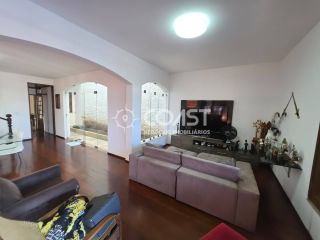 Vendo Casa Frente Mar com Vista Espetacular e Localização Privilegiada