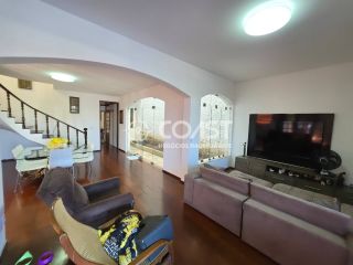 Vendo Casa Frente Mar com Vista Espetacular e Localização Privilegiada