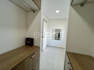 VENDO Casa na Aruana com 3 quartos, sendo 1 suíte, e garagem