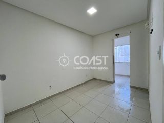 VENDO Casa na Aruana com 3 quartos, sendo 1 suíte, e garagem