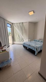 VENDO CASA EM COND. FRENTE PARA PRAÇA E O MAR
