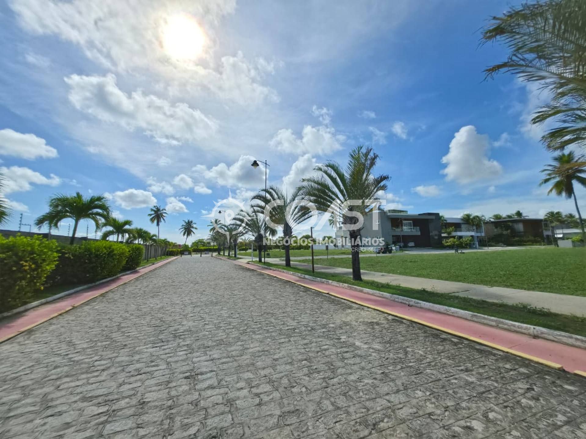 VENDA | TERRENO 750m² NO THAI RESIDENCE, ALTO PADRÃO E A POUCOS MINUTOS DA PRAIA!