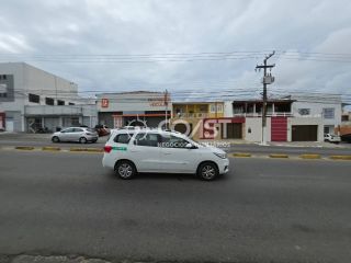 Oportunidade Comercial Premium – Esquina Movimentada na Av. Des. Maynard!
