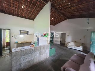 VENDO CHÁCARA ESCRITURADA COM CASA, DEPENDÊNCIA E ÁREA VERDE EXUBERANTE
