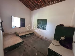 VENDO CHÁCARA ESCRITURADA COM CASA, DEPENDÊNCIA E ÁREA VERDE EXUBERANTE
