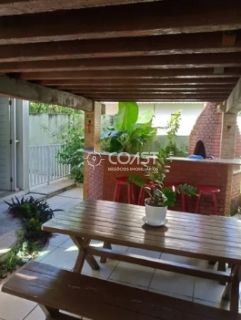 Sofisticação e Conforto em Condomínio Fechado – Piscina, Hidromassagem e Energia Solar