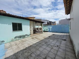 VENDO CASA NA ARUANA , PROX. AO SHOPPING PRAIA SUL.