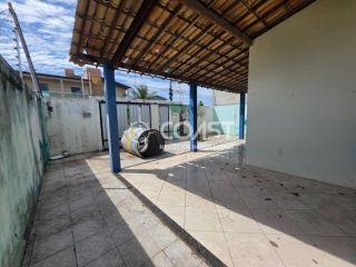 VENDO CASA NA ARUANA , PROX. AO SHOPPING PRAIA SUL.