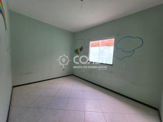 VENDO CASA NA ARUANA , PROX. AO SHOPPING PRAIA SUL.
