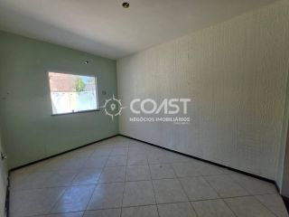 Vendo Casa 3 Quartos c/ Suíte e Quintal Amplo, Próximo ao Shopping Praia Sul.