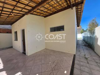 Vendo Casa 3 Quartos c/ Suíte e Quintal Amplo, Próximo ao Shopping Praia Sul.