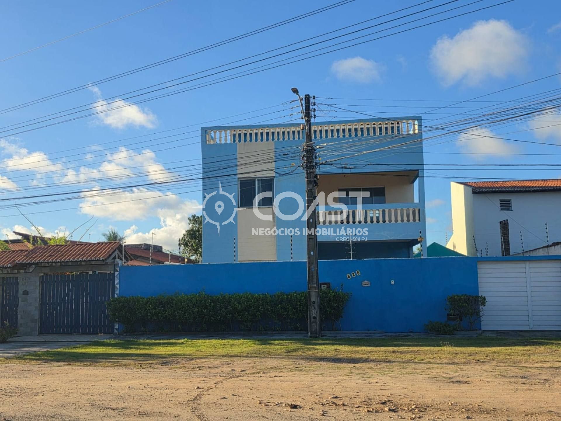 Oportunidade Excelente Casa 3/4 de Andar com Cobertura – Excelente Localização