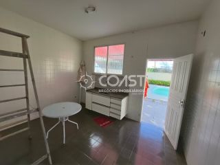 Vendo Casa Espaçosa com 3 Pavimentos e Terraço – Excelente Oportunidade!