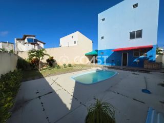 Vendo Casa Espaçosa com 3 Pavimentos e Terraço – Excelente Oportunidade!