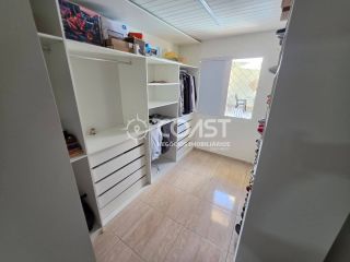 Oportunidade na Aruana – Casa Mobiliada com Piscina e Área Gourmet
