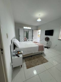 Casa de Alto Padrão com 5 Quartos no Costa Marina