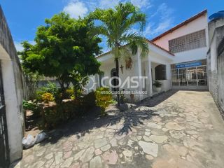 Vendo imóvel comercial no São José: 8 quartos, 3 suítes e 12 vagas.