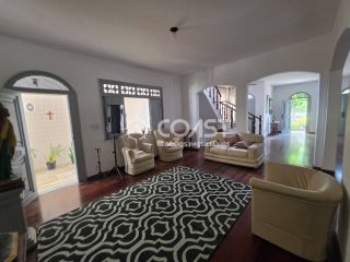 Vendo imóvel comercial no São José: 8 quartos, 3 suítes e 12 vagas.