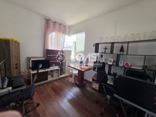 Vendo imóvel comercial no São José: 8 quartos, 3 suítes e 12 vagas.