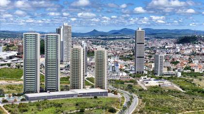 Sky Concept Living / 4 quartos, duas suíte no centro de caruaru
