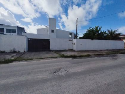 Oportunidade imperdível em Pau Amarelo, Paulista-PE Casa ampla com estrutura completa para conforto e lazer