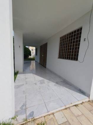 Oportunidade imperdível em Pau Amarelo, Paulista-PE Casa ampla com estrutura completa para conforto e lazer