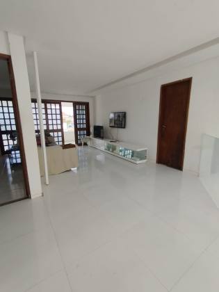 Oportunidade imperdível em Pau Amarelo, Paulista-PE Casa ampla com estrutura completa para conforto e lazer