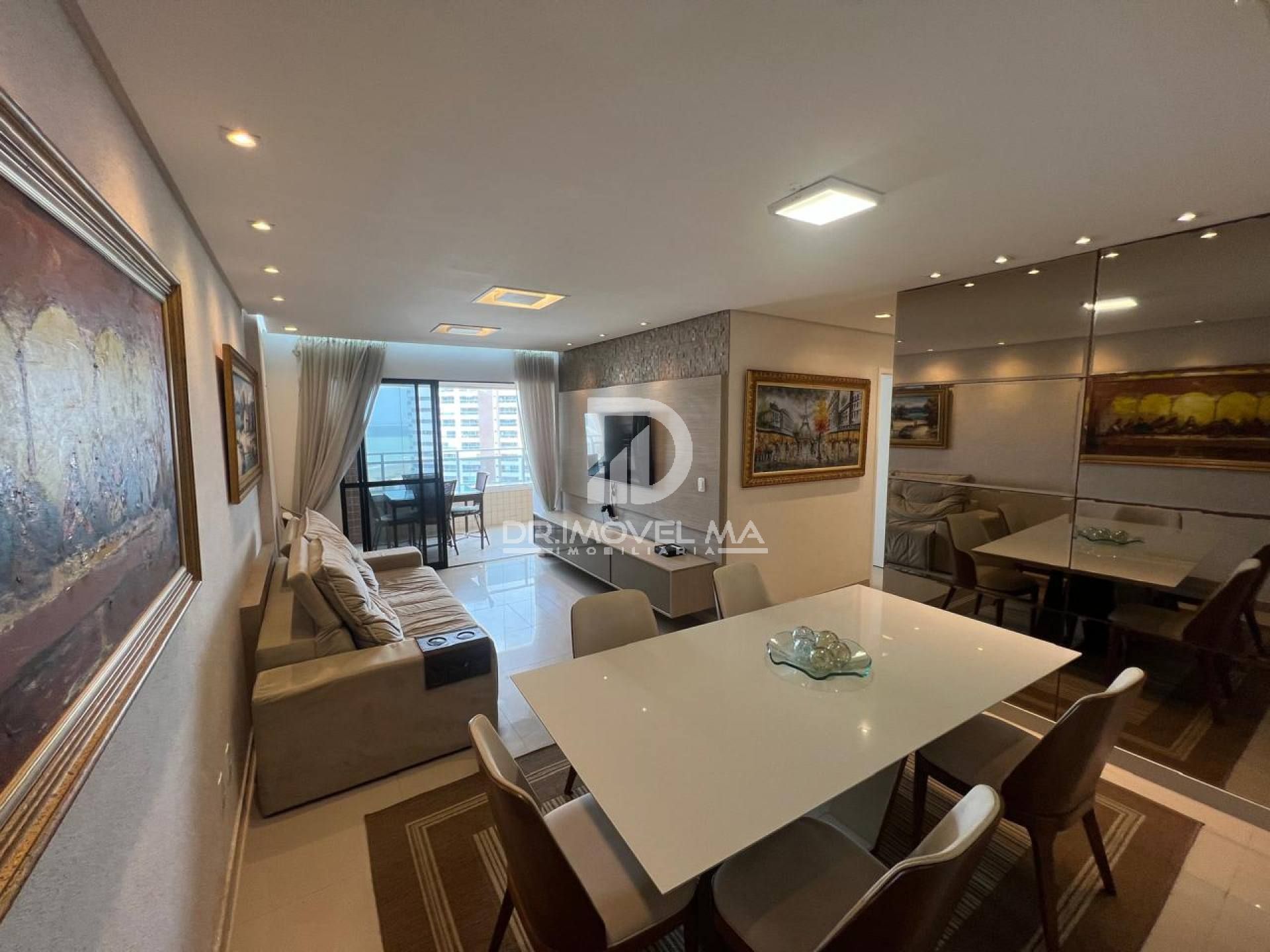 Apartamento 03 Suítes Porteira Fechada Vista mar Na Ponta Do Farol