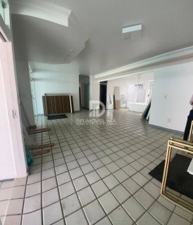 Casa 06 Quartos No Calhau