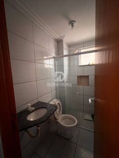 Apartamento 02 Quartos Reformado no Condomínio Space Calhau I
