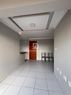 Apartamento 02 Quartos Reformado no Condomínio Space Calhau I