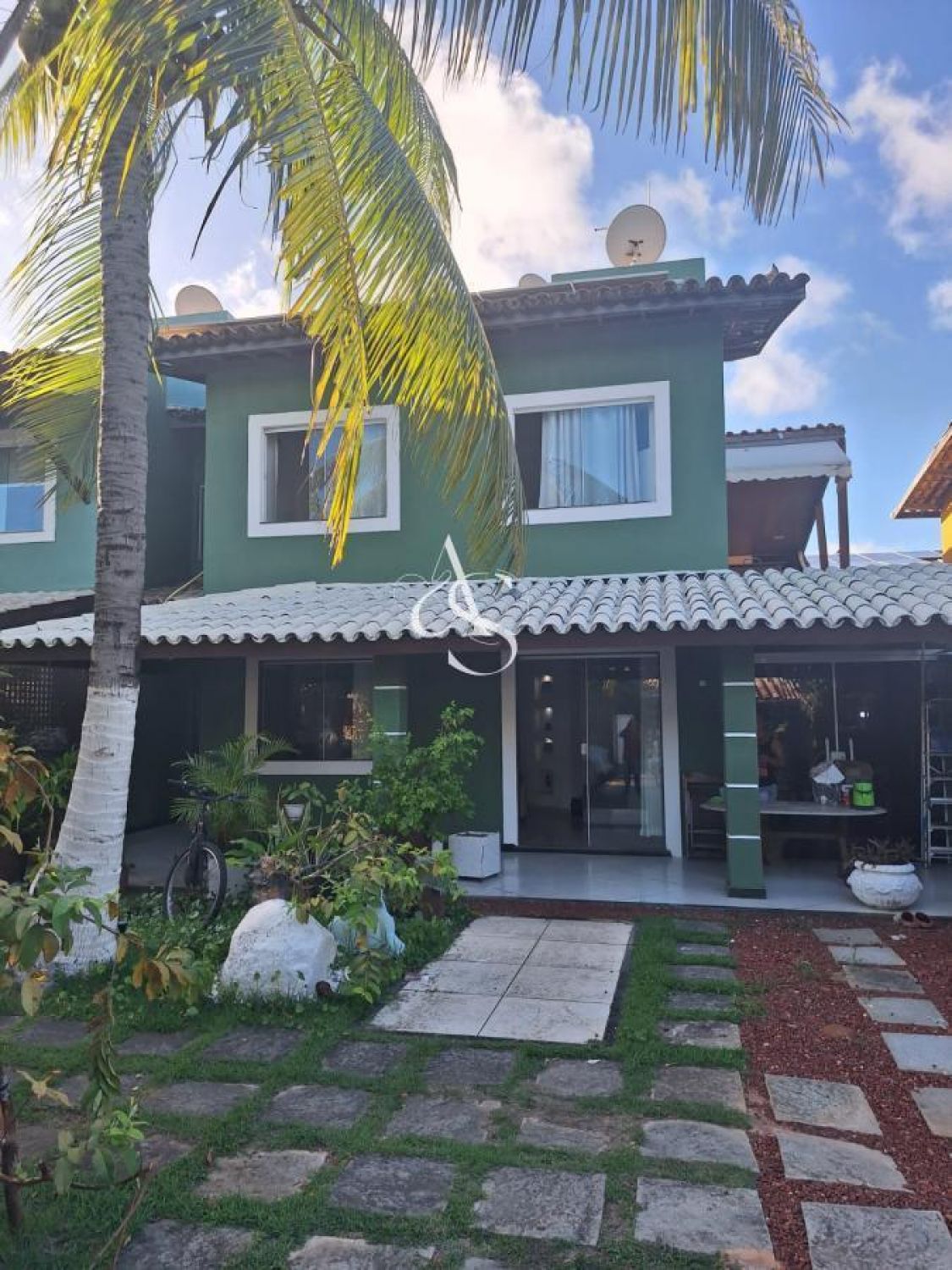 Casa de Condomínio Para Alugar com 4 quartos 4 suítes no bairro Stella Maris em Salvador