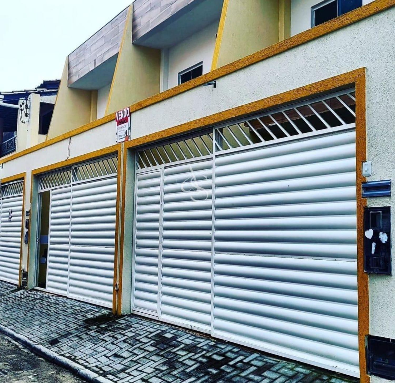 CASA LAURO DE FREITAS