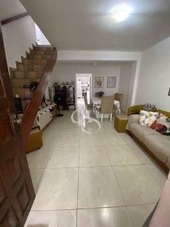 Oportunidade em Stella Maris – Casa à Venda no Condomínio Petromar