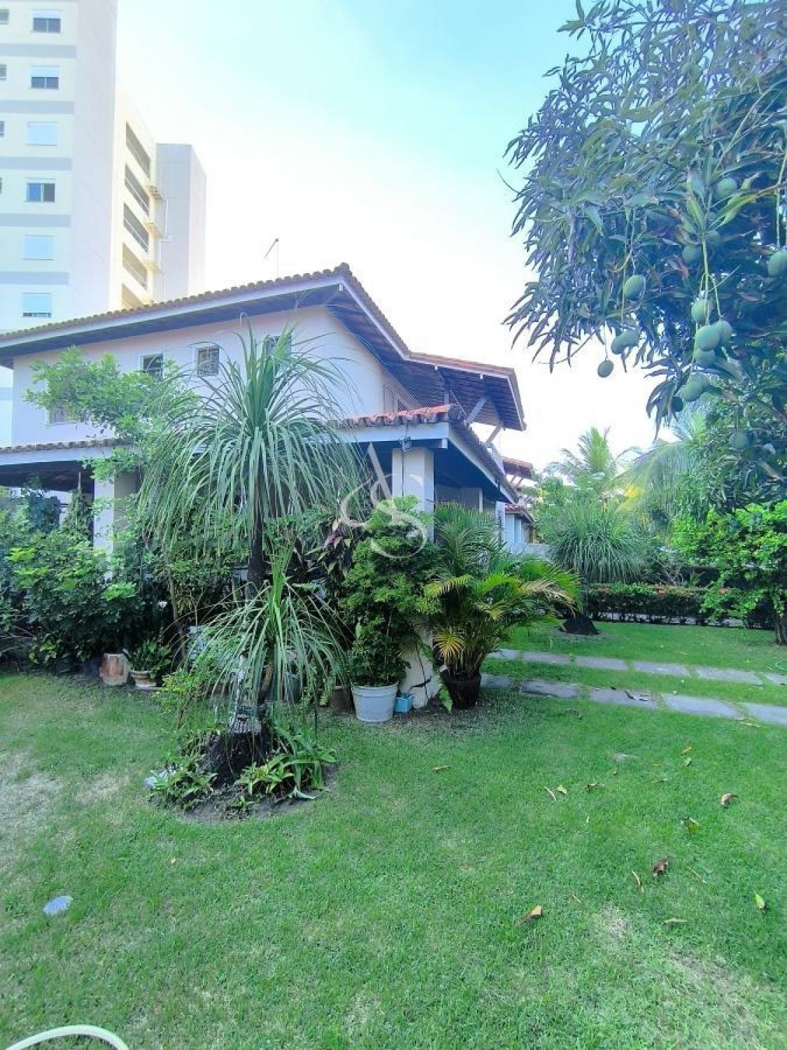 Casa Duplex no bairro Buraquinho