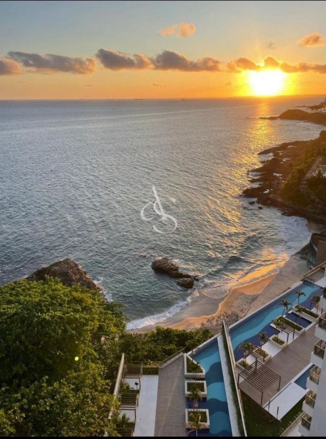 Apartamento Alto Padrão no bairro Ondina