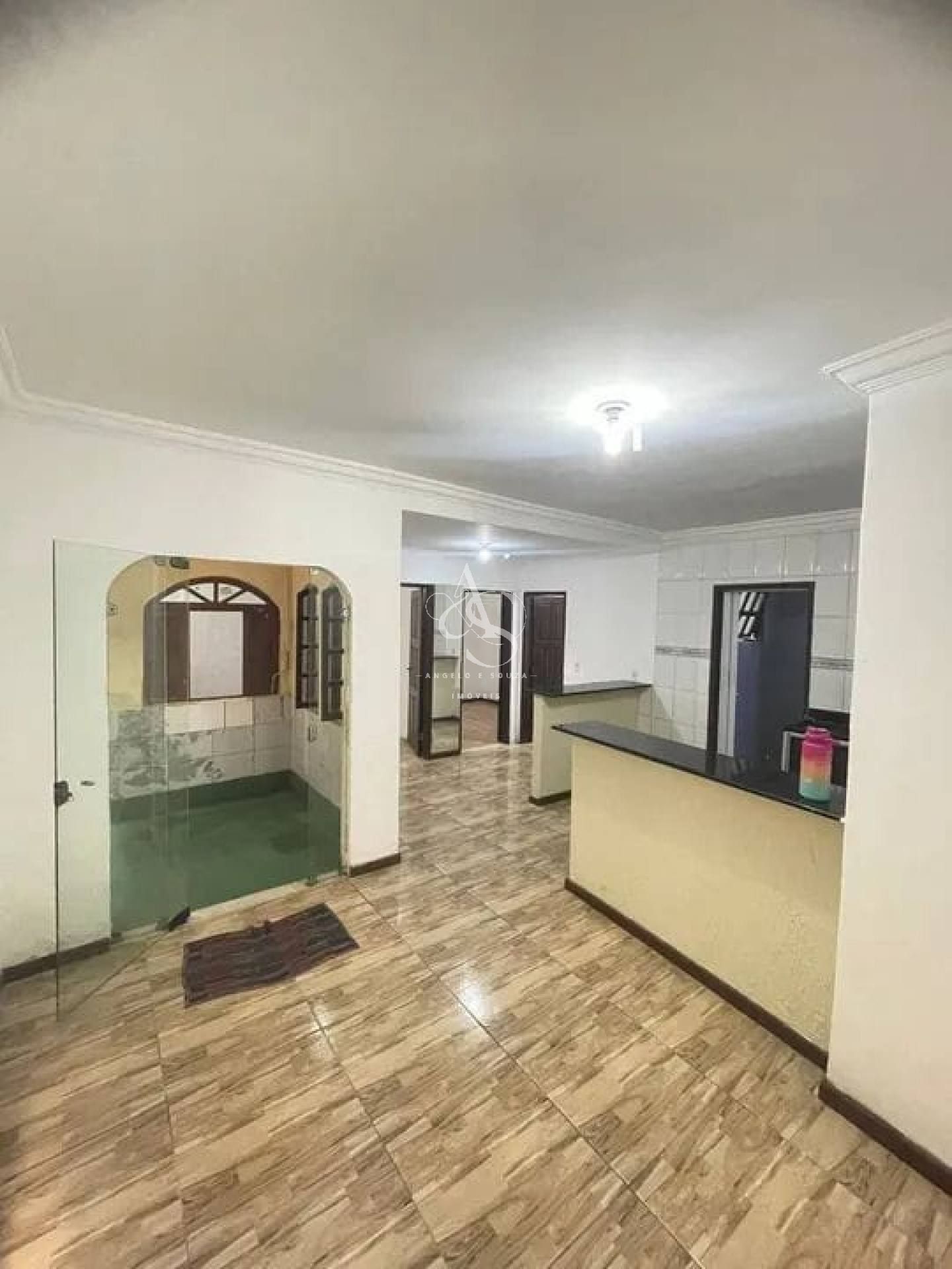 Casa Para Vender com 3 quartos no bairro Boca do Rio em Salvador