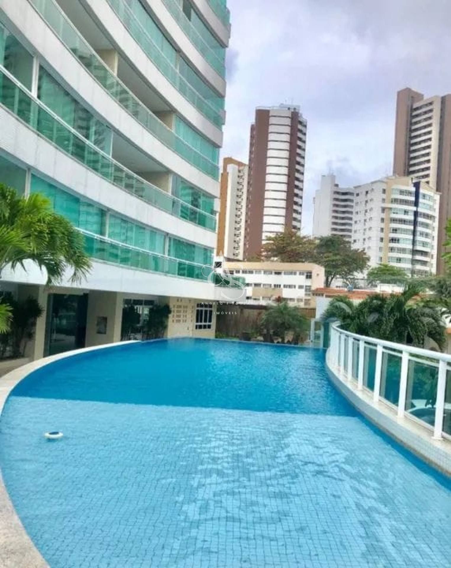 Apartamento Para Vender com 1 quartos no bairro Barra em Salvador