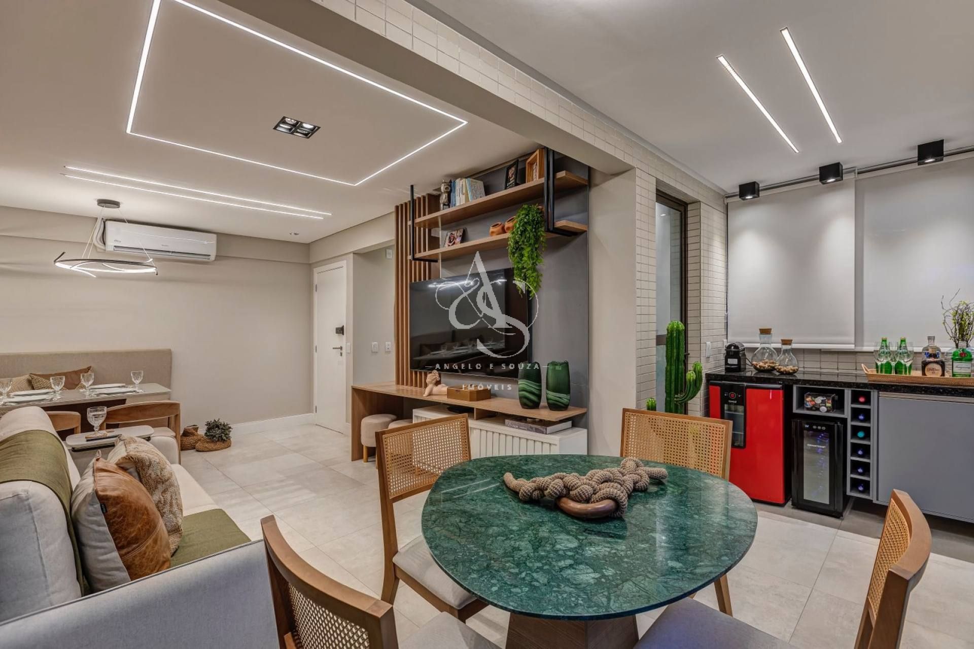 Apartamento Para Vender com 2 quartos 1 suítes no bairro Praia do Flamengo em Salvador