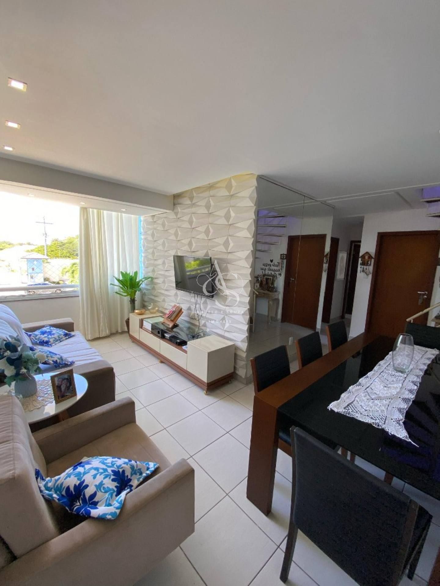 Apartamento Duplex Para Vender com 4 quartos 2 suítes no bairro Stella Maris em Salvador