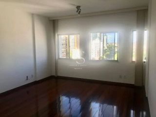 Apartamento Para Alugar com 3 quartos no bairro Caminho das Árvores em Salvador
