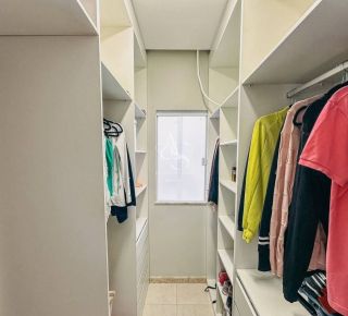 Casa Semi Mobiliada á venda em Lauro de Freitas
