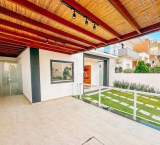 Casa Semi Mobiliada á venda em Lauro de Freitas