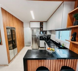 Casa Semi Mobiliada á venda em Lauro de Freitas
