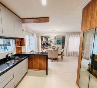 Casa Semi Mobiliada á venda em Lauro de Freitas