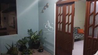 Casa Para Alugar com 3 quartos no bairro Itapuã em Salvador