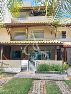 Casa de Condomínio Para Alugar com 5 quartos 2 suítes no bairro Praia do Flamengo em Salvador